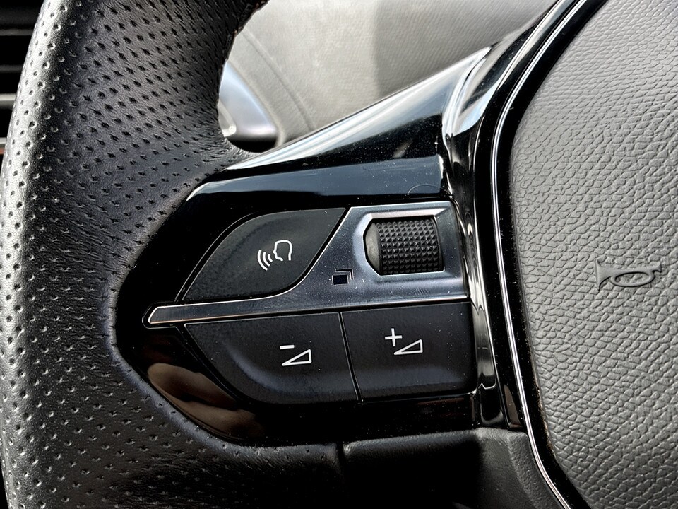 Used Peugeot 5008 2023 for sale - 77604101: Photo 26