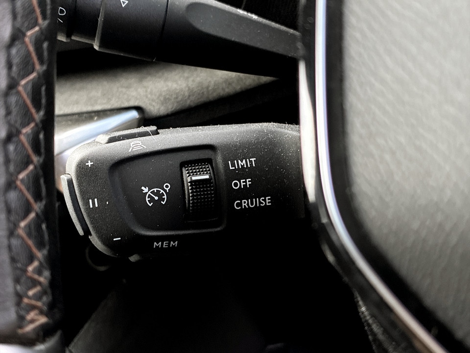 Used Peugeot 5008 2023 for sale - 77604101: Photo 30