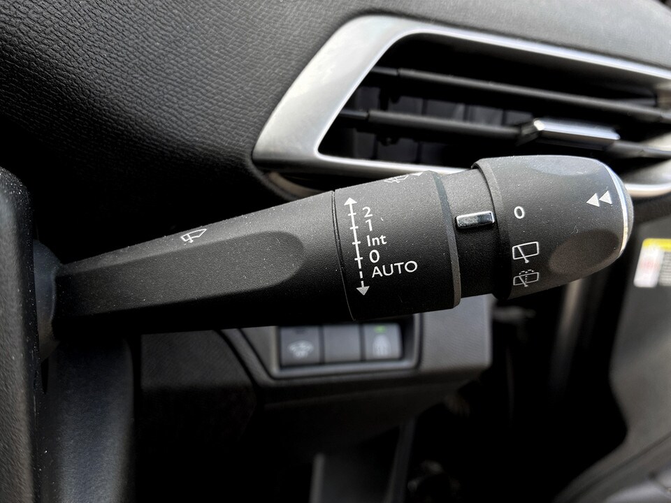 Used Peugeot 5008 2023 for sale - 77604101: Photo 32