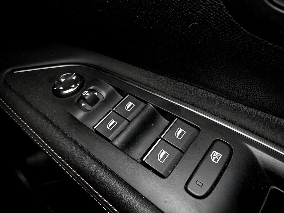 Used Peugeot 5008 2023 for sale - 77604101: Photo 34