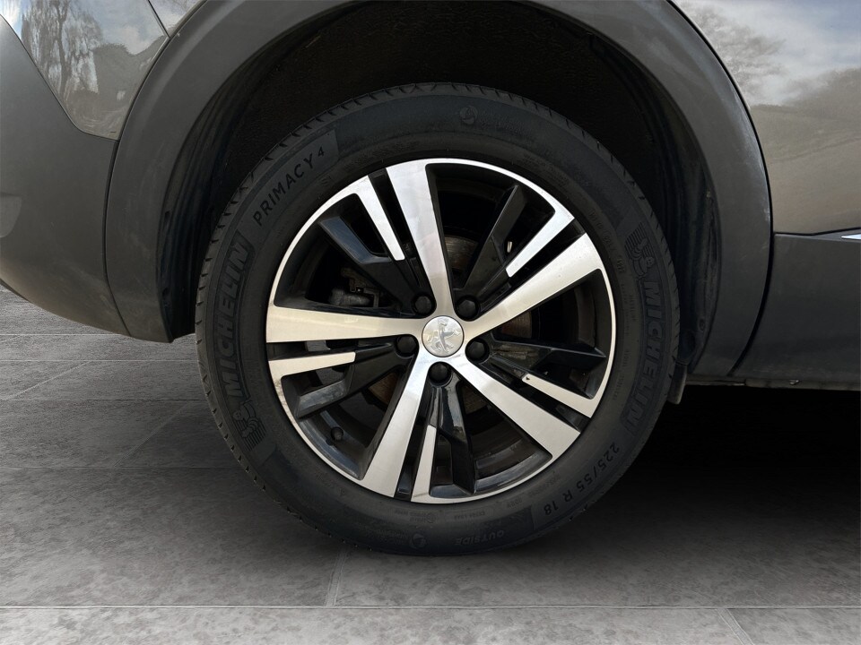 Used Peugeot 5008 2023 for sale - 77604101: Photo 9