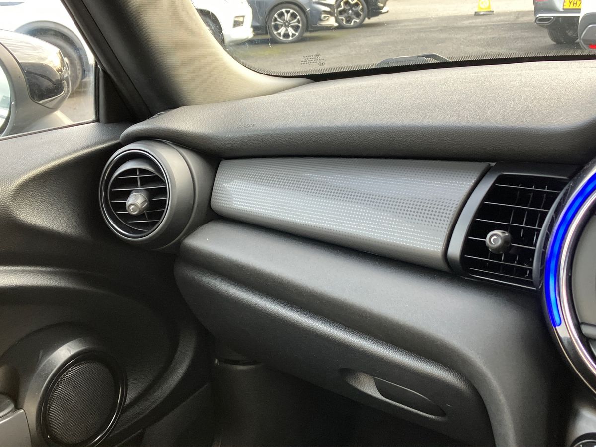 Used MINI Hatch 2020 for sale - 77148752: Photo 32