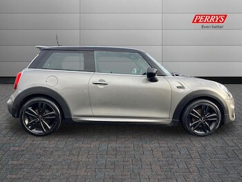 Used MINI Hatch 2020 for sale - 77148752: Photo