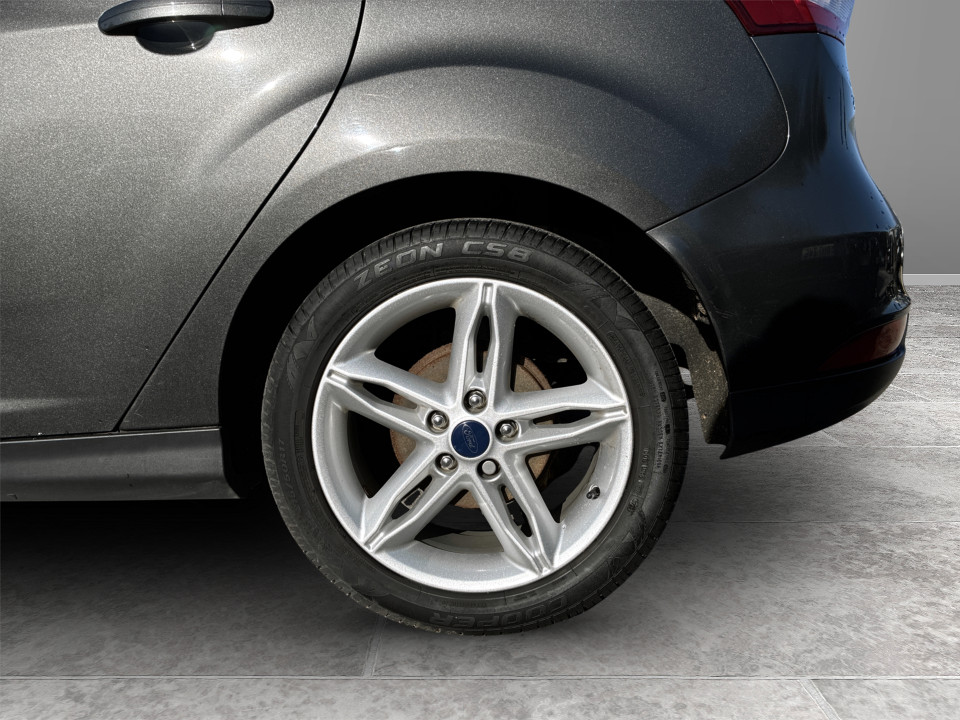 Used Ford Focus 2016 for sale - 77517071: Photo 9