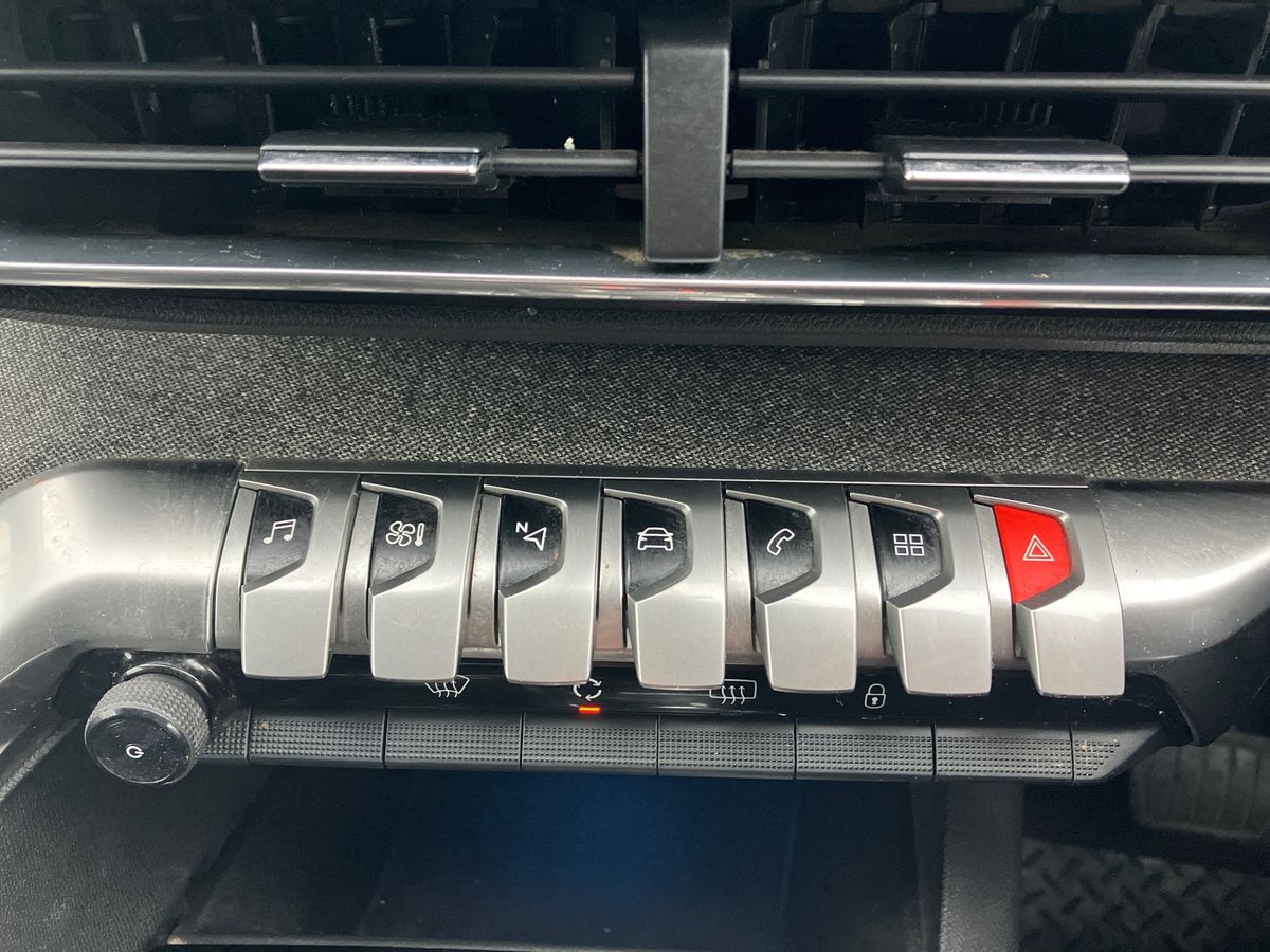 Used Peugeot 5008 2021 for sale - 76300482: Photo 31