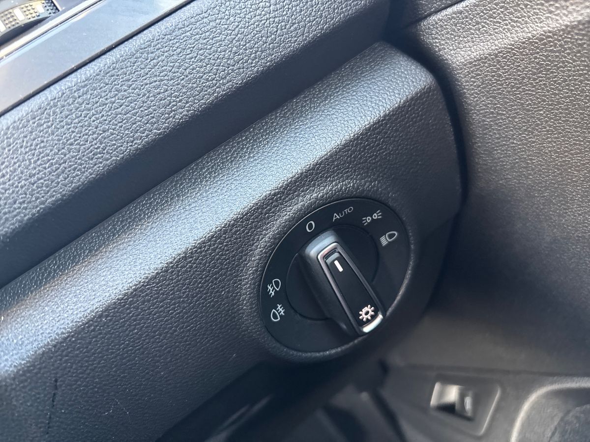 Used Volkswagen T-Roc 2019 for sale - 76663282: Photo 27