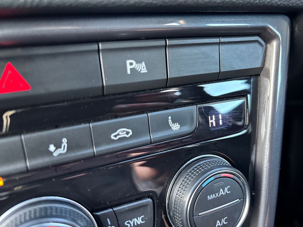 Used Volkswagen T-Roc 2019 for sale - 76663282: Photo 30