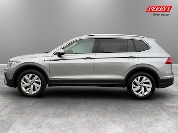 Used Volkswagen Tiguan Allspace 2023 for sale - 78627310: Photo