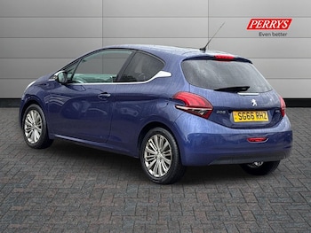 Used Peugeot 208 2016 for sale - 76518122: Photo