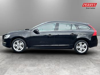 Used Volvo V60 2016 for sale - 79746117: Photo