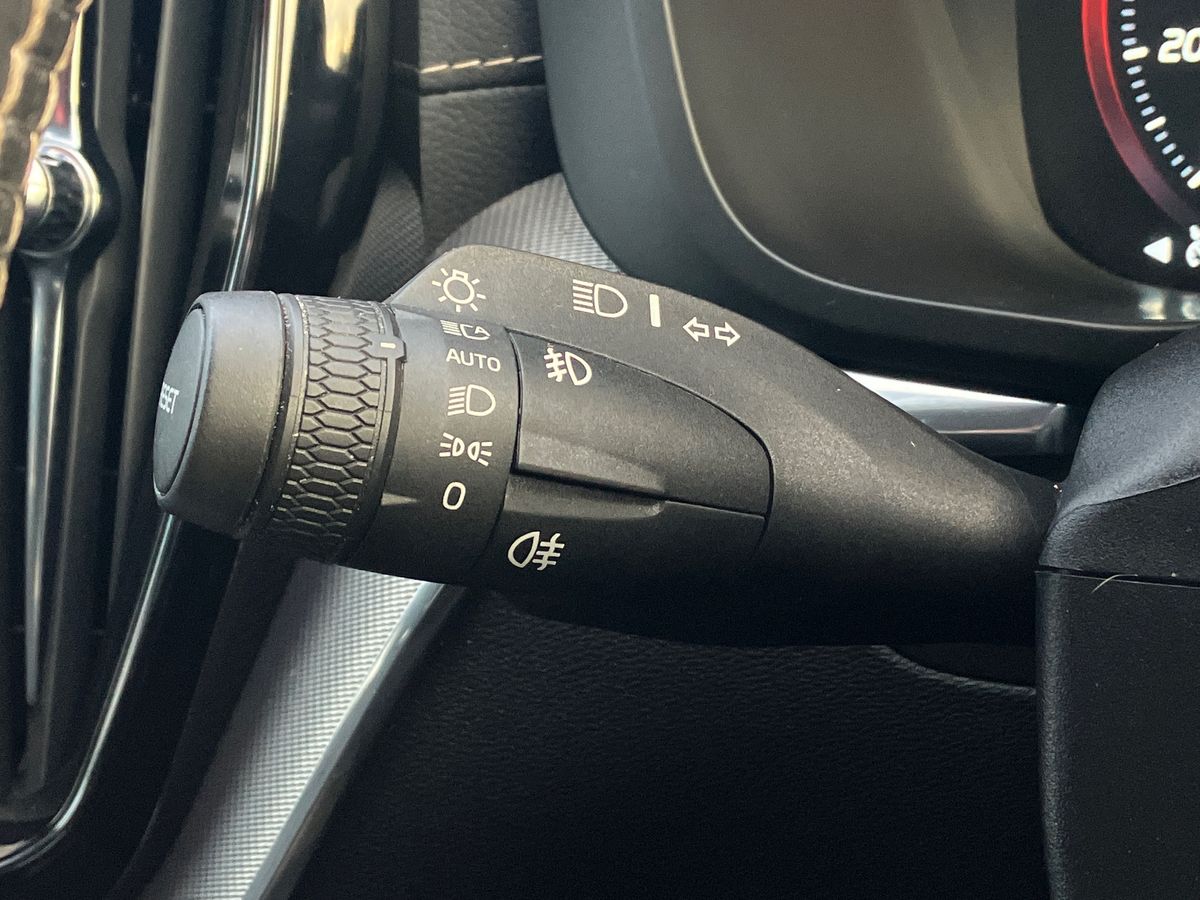 Used Volvo XC60 2019 for sale - 76638208: Photo 37