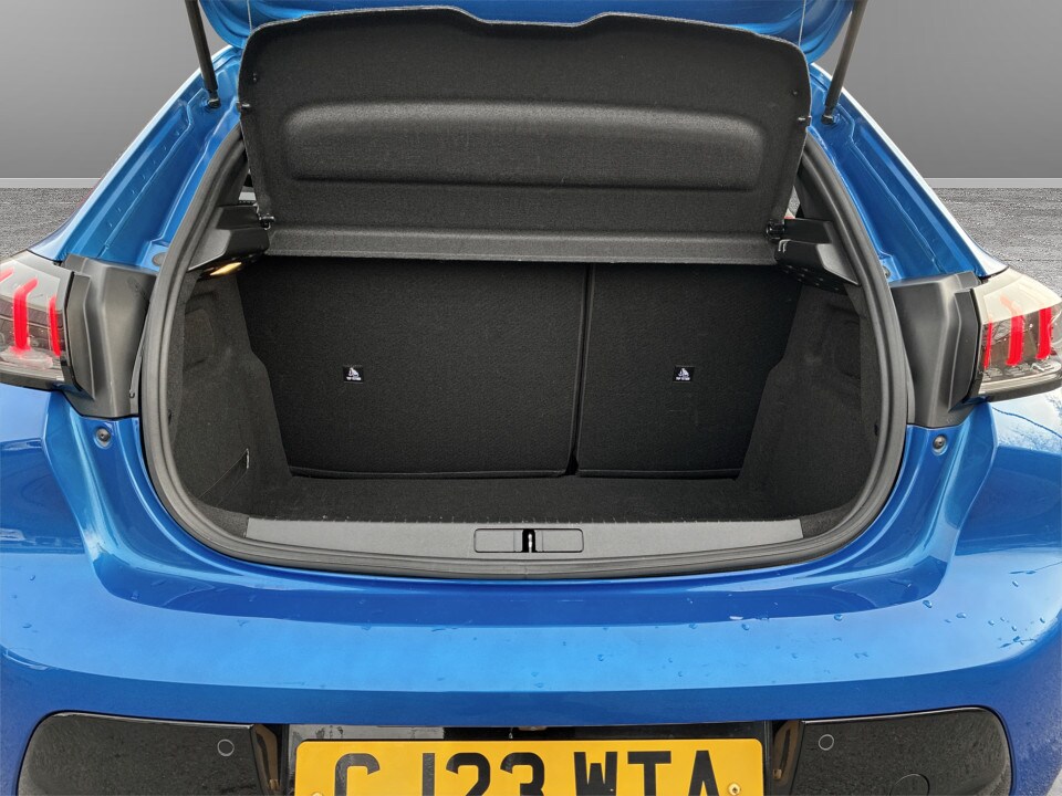 Used Peugeot 208 2023 for sale - 77555536: Photo 12