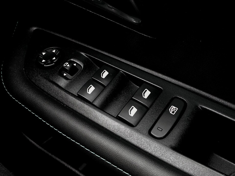 Used Peugeot 208 2023 for sale - 77555536: Photo 44