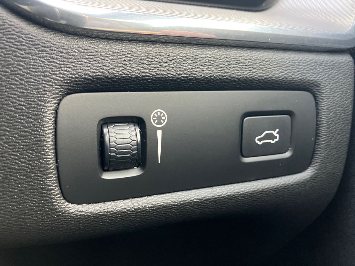 Used Volvo XC60 2019 for sale - 77283301: Photo 33