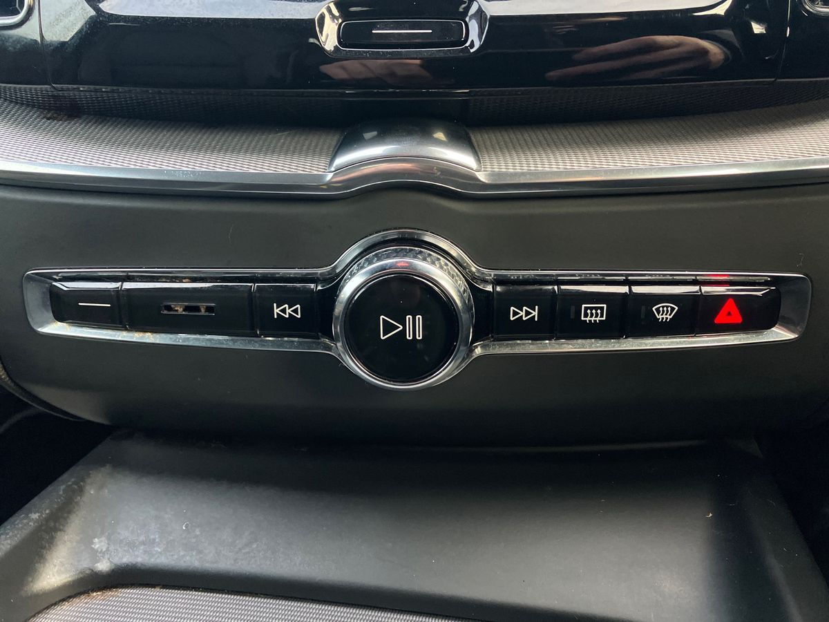 Used Volvo XC60 2019 for sale - 77283301: Photo 39