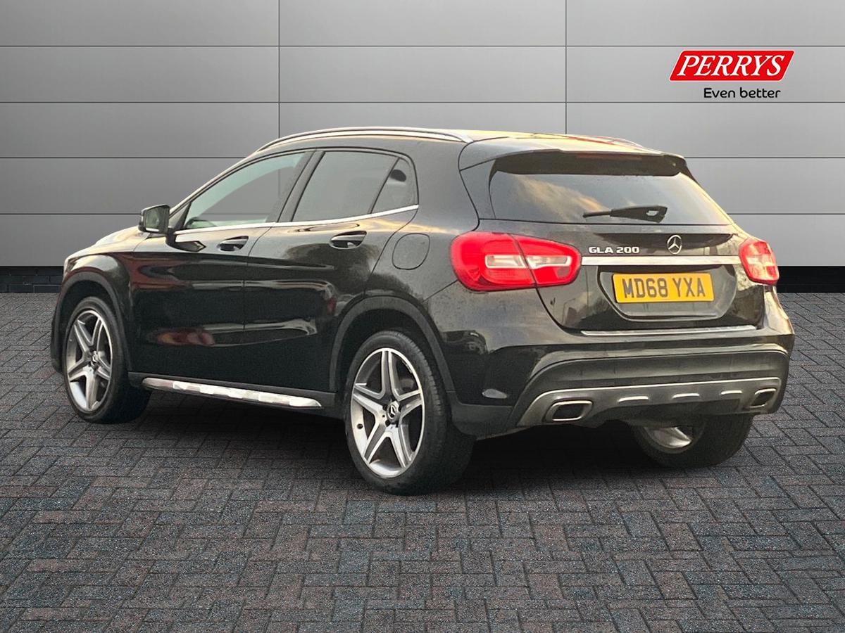 Used Mercedes-Benz GLA 2018 for sale - 77350656: Photo 2