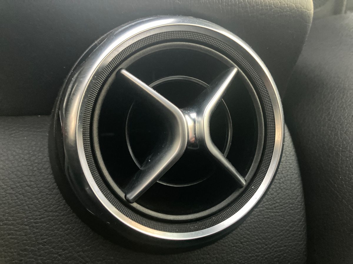 Used Mercedes-Benz GLA 2018 for sale - 77350656: Photo 36