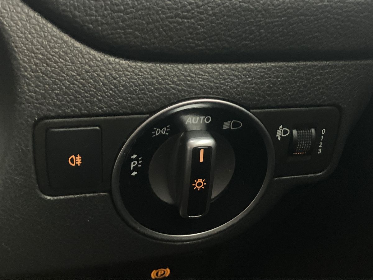 Used Mercedes-Benz GLA 2018 for sale - 77350656: Photo 37