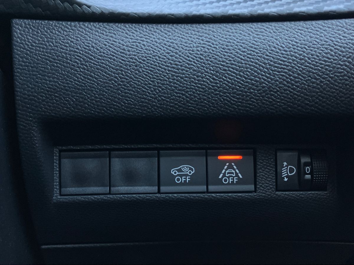 Used Peugeot 2008 2022 for sale - 76462195: Photo 25