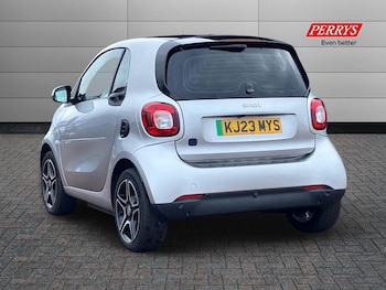 Used smart fortwo 2023 for sale - 77980592: Photo
