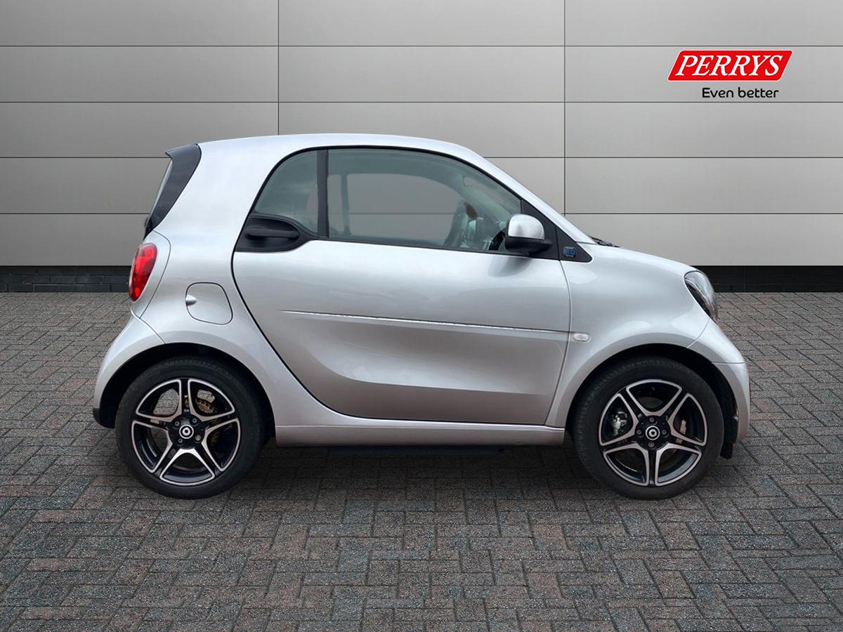 Used smart fortwo 2023 for sale - 77980592: Photo 3