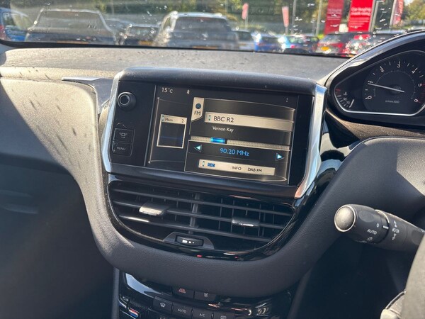 Used Peugeot 208 2014 for sale - 75453092: Photo 11