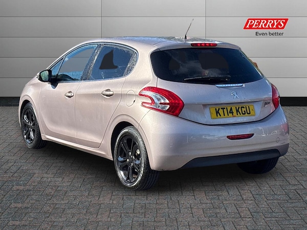 Used Peugeot 208 2014 for sale - 75453092: Photo 2