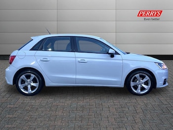 Used Audi A1 2018 for sale - 77196021: Photo