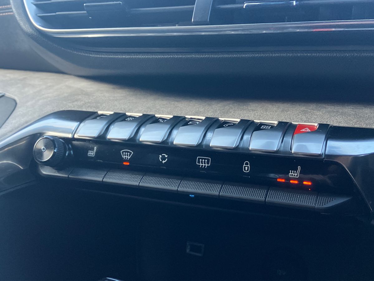 Used Peugeot 3008 2022 for sale - 77058535: Photo 24