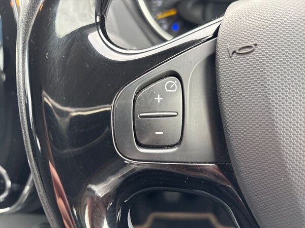 Used Renault Captur 2015 for sale - 76192343: Photo 19