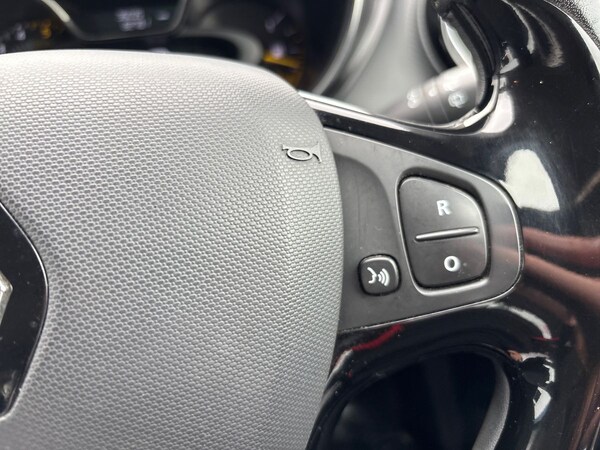 Used Renault Captur 2015 for sale - 76192343: Photo 35