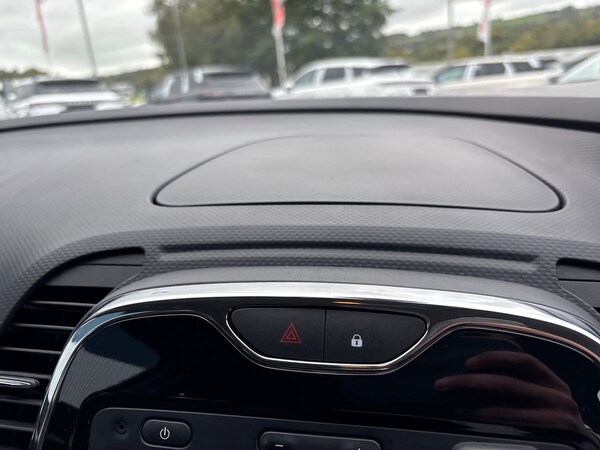 Used Renault Captur 2015 for sale - 76192343: Photo 40