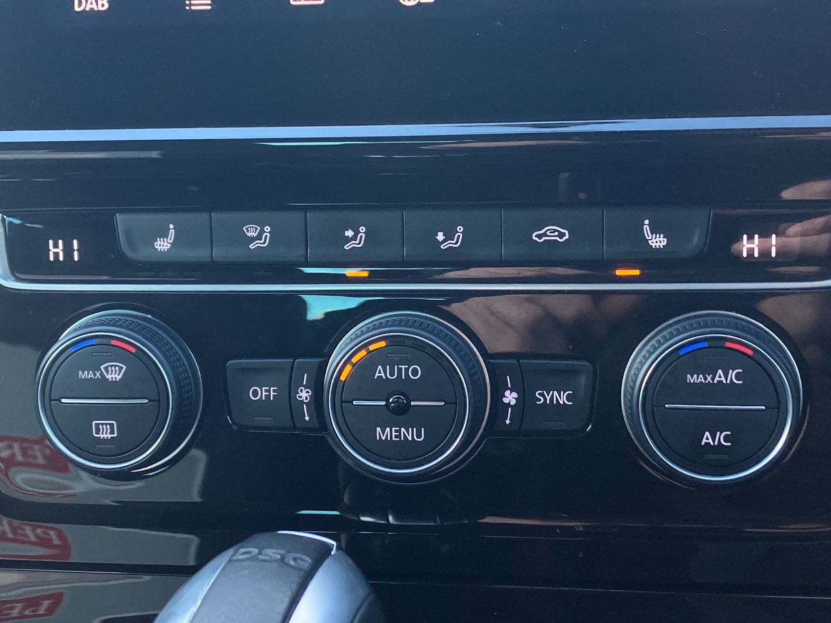 Used Volkswagen Golf 2019 for sale - 77460702: Photo 12