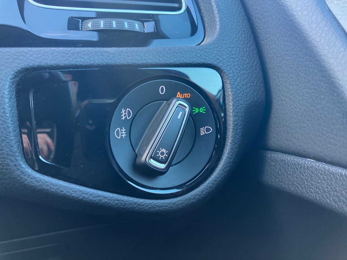 Used Volkswagen Golf 2019 for sale - 77460702: Photo 24