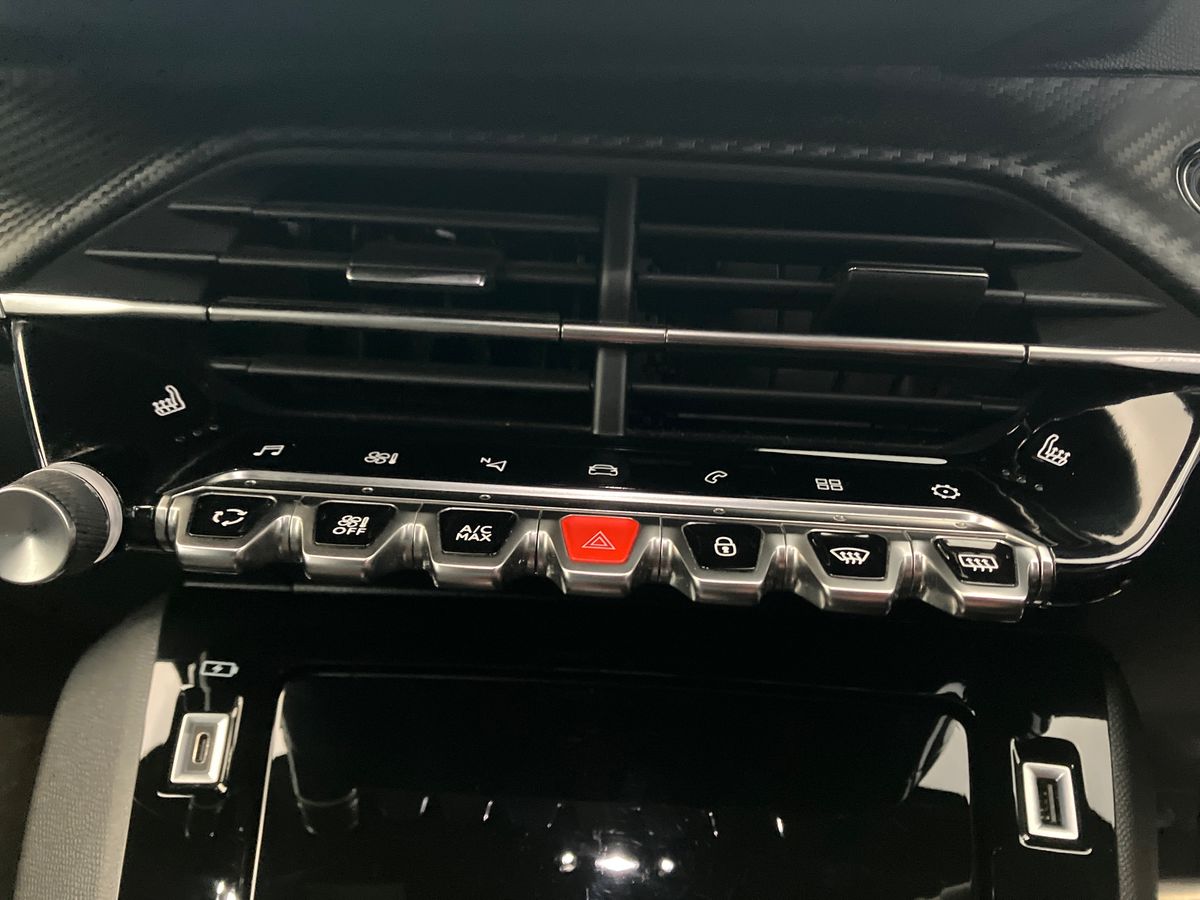 Used Peugeot 2008 2022 for sale - 76892429: Photo 12