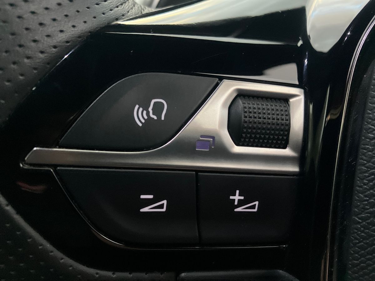 Used Peugeot 2008 2022 for sale - 76892429: Photo 16