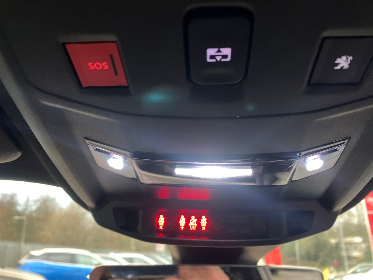 Used Peugeot 2008 2022 for sale - 76892429: Photo 33