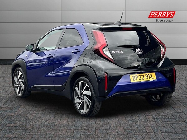 Used Toyota Aygo X 2023 for sale - 76300507: Photo 2