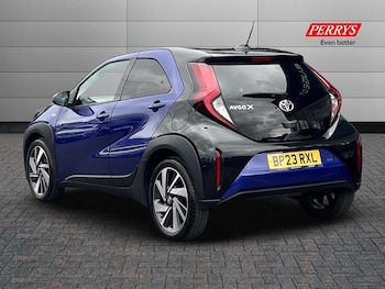 Used Toyota Aygo X 2023 for sale - 76300507: Photo 2