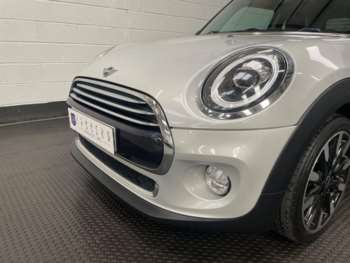 Used MINI Hatch 2019 for sale - 75337547: Photo