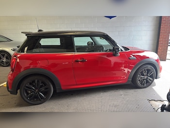 Used MINI Hatch 2021 for sale - 78761321: Photo