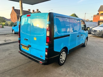 Used Vauxhall Vivaro 2015 for sale - 78987951: Photo