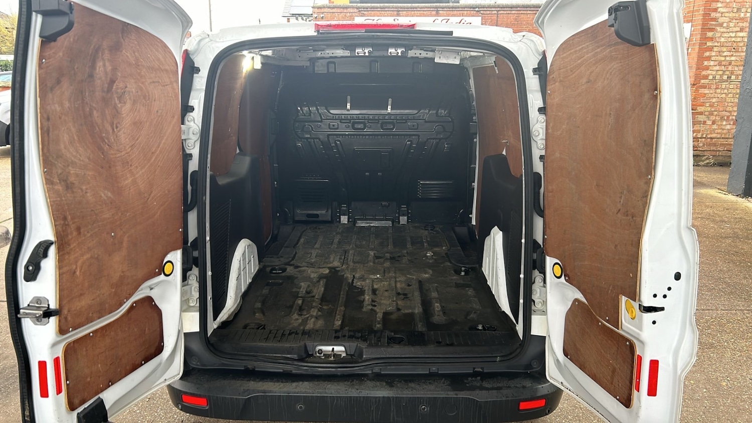 Used Ford Transit Connect 2018 for sale - 77918205: Photo 6