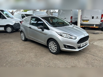 Used Ford Fiesta 2017 for sale - 78708802: Photo
