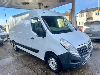 Vauxhall Movano feature image