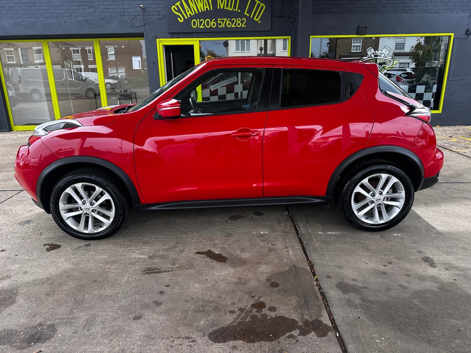 Used Nissan Juke 2016 for sale - 76177254: Photo 2