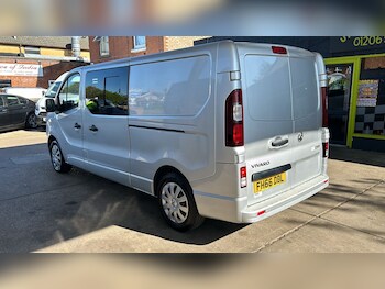 Used Vauxhall Vivaro 2017 for sale - 78333434: Photo