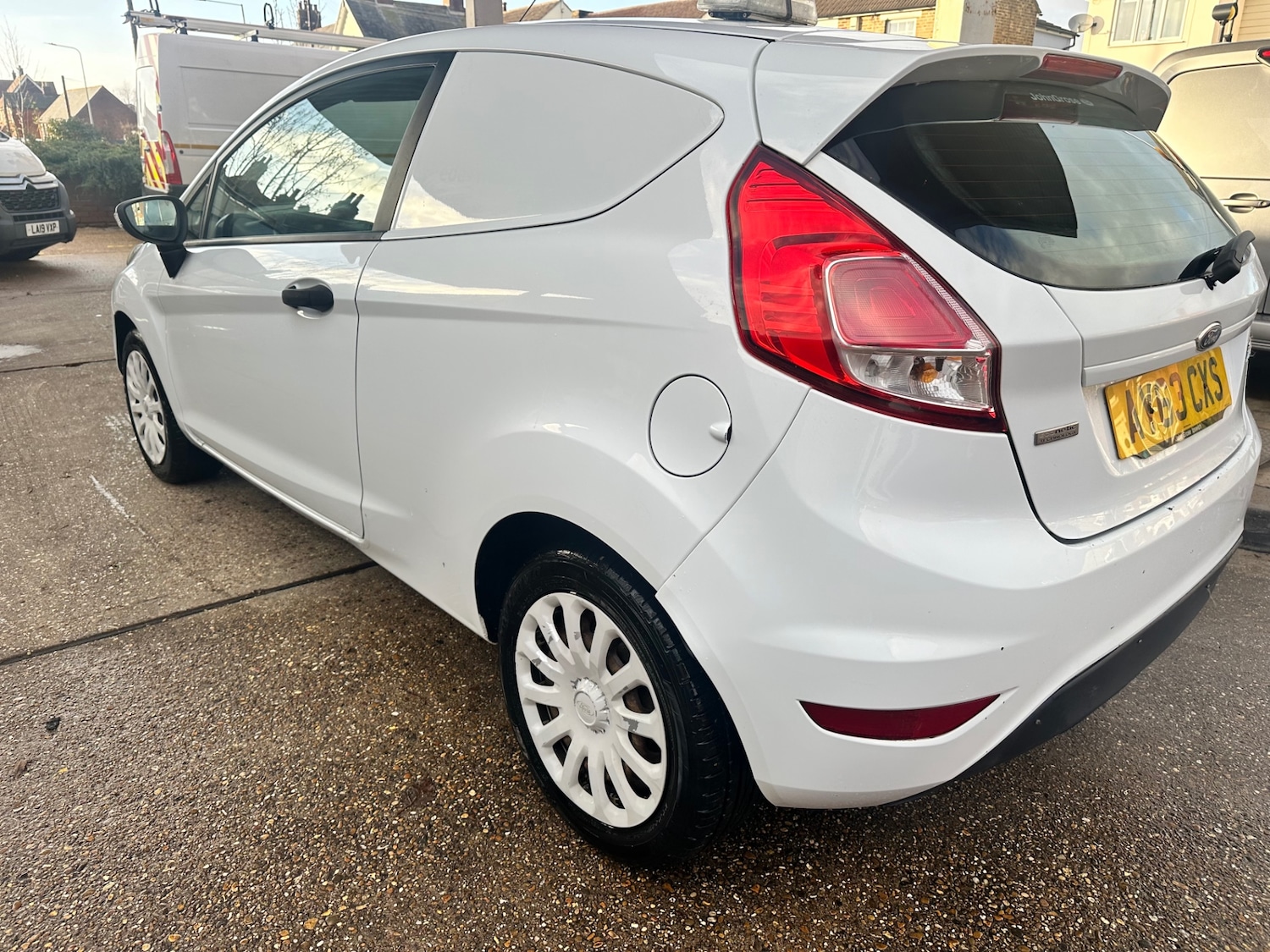 Used Ford Fiesta 2013 for sale - 77165085: Photo 4