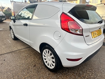 Used Ford Fiesta 2013 for sale - 77165085: Photo