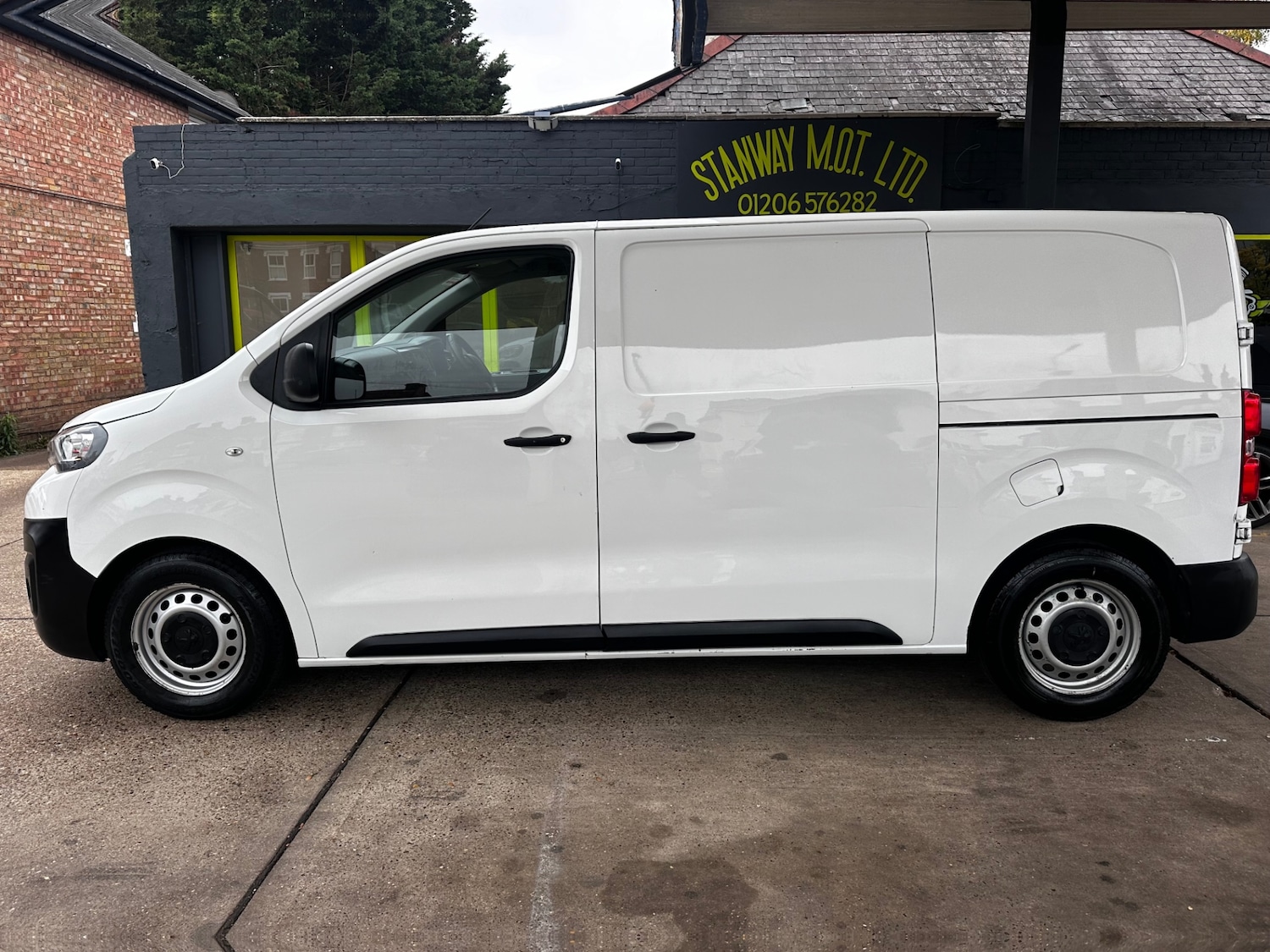 Used Peugeot Expert 2018 for sale - 76352048: Photo 4